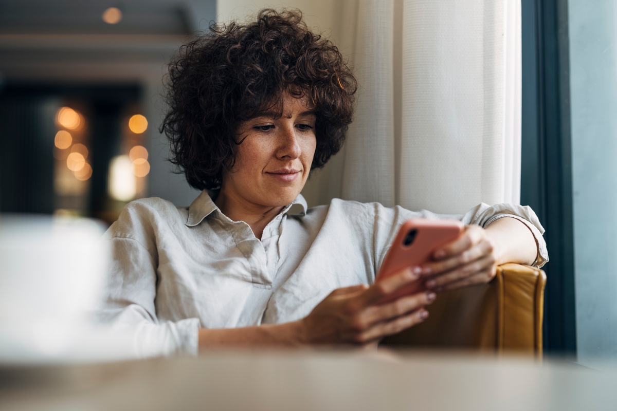 Women looking at her phone